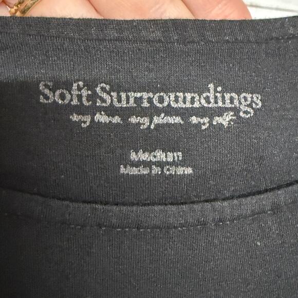 Soft Surroundings Women's Long Sleeve Ruched Sides Tee Black Medium - Picture 4 of 5